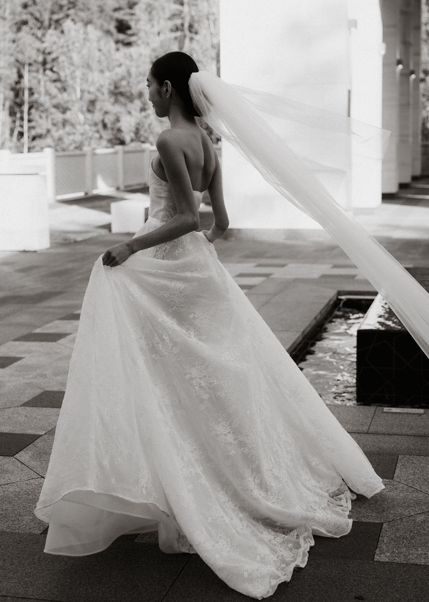 Seamless Chantilly lace bridal gown with 24 inch train
