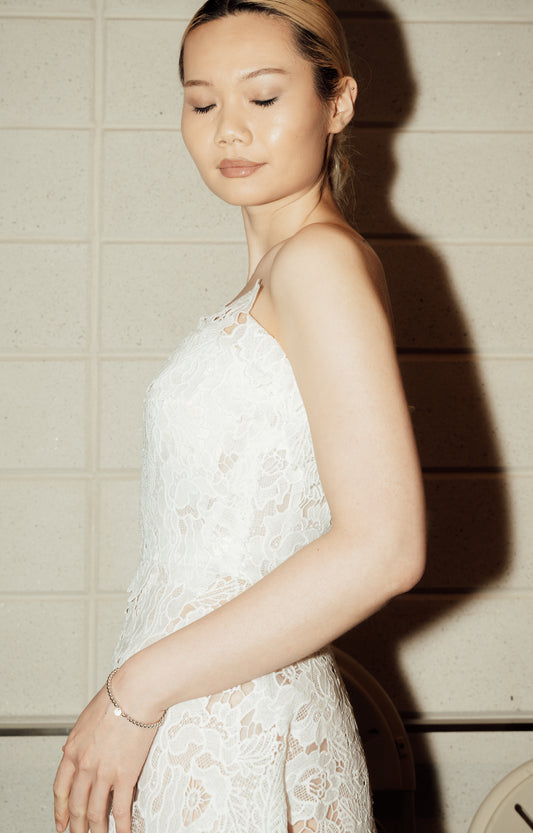 CHIC GUIPURE LACE WEDDING DRESS