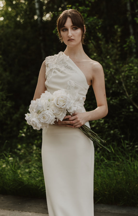 APPLIQUE WEDDING DRESS